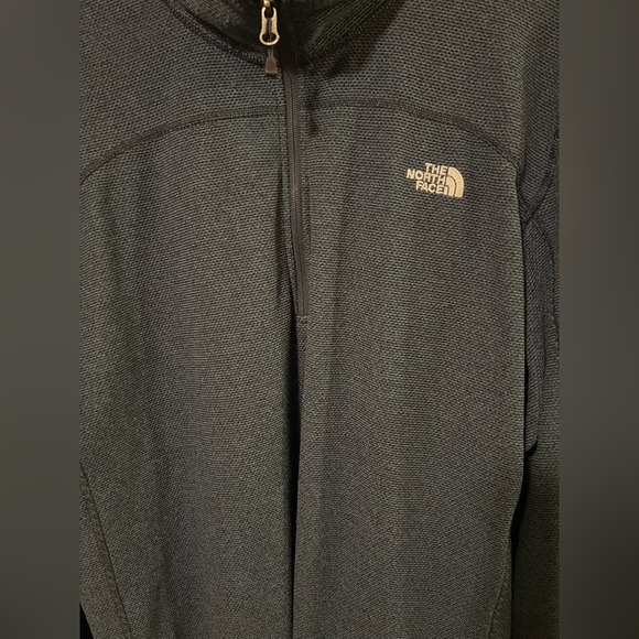The NorthFace Men’s 1/4 zip pullover XXL - Picture 2 of 5
